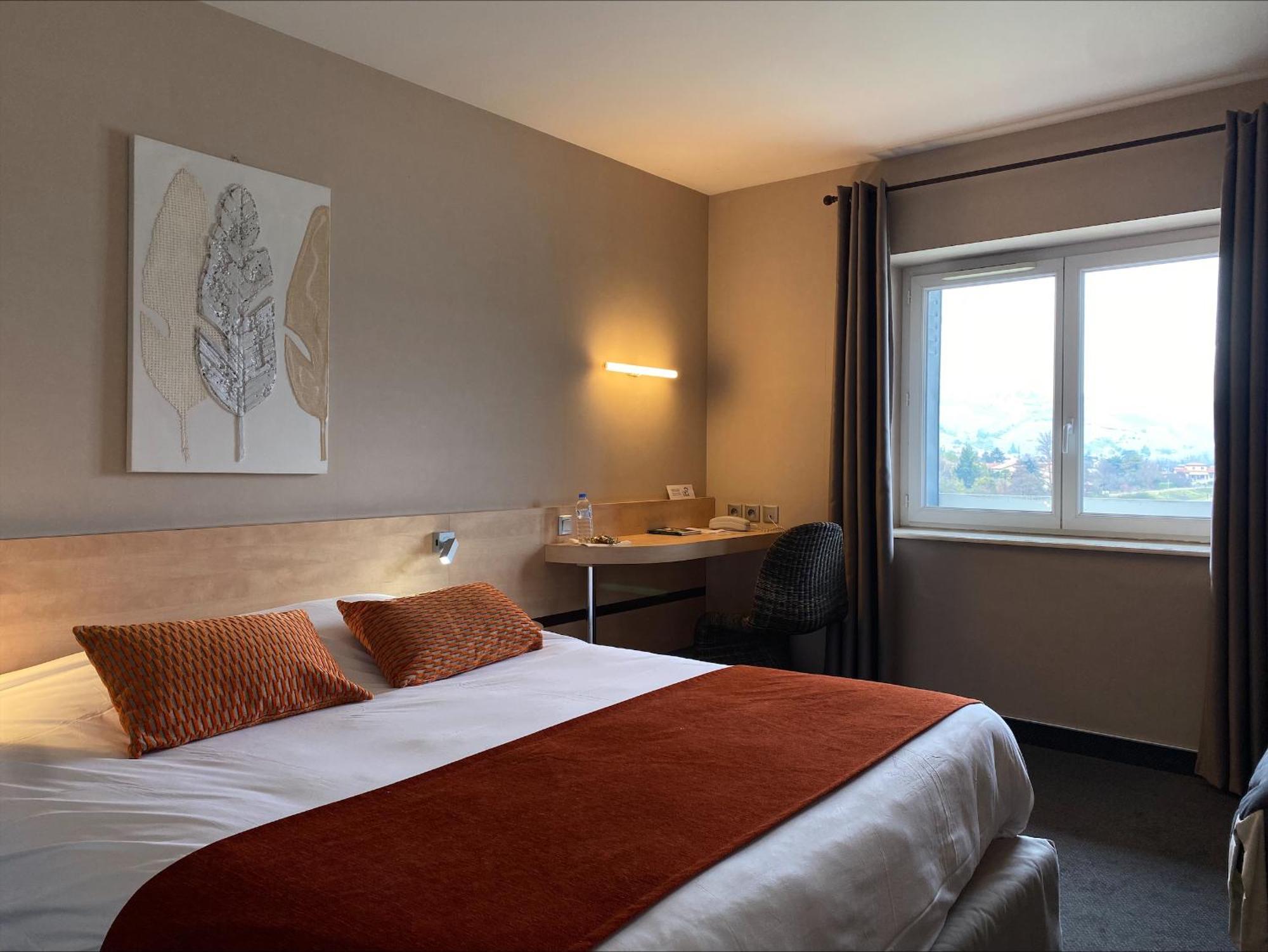 Hotel Le Bellevue Les Roches-de-Condrieu 외부 사진