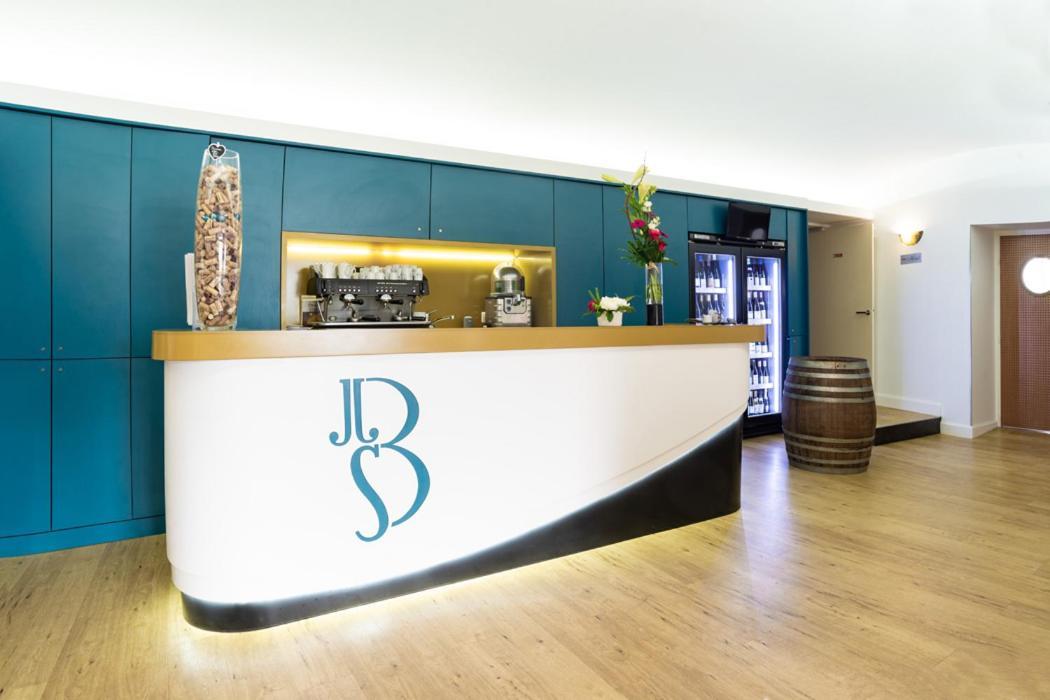 Hotel Le Bellevue Les Roches-de-Condrieu 외부 사진